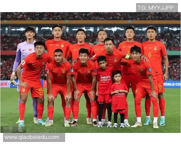 深圳足球队在世界杯中的默契配合与战术分析探讨