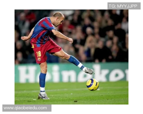 足球明星进球精彩瞬间集锦视频回顾震撼时刻与经典进球时刻分享